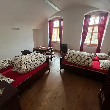 Artillery Barracks Hostal *