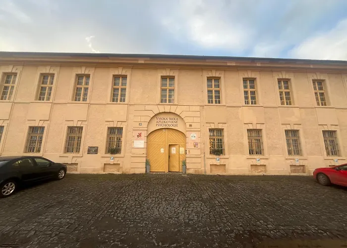 Artillery Barracks 旅馆
